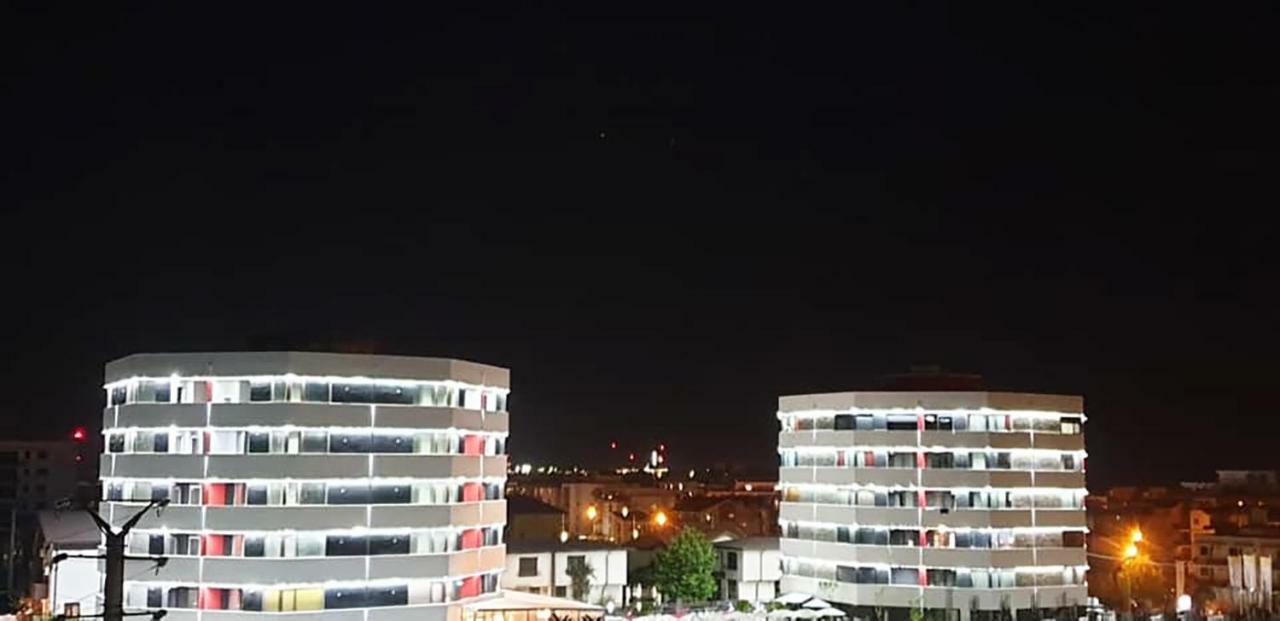 Donny Luxury Apartment Navodari Dış mekan fotoğraf